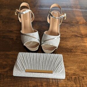 NWOT Silver Ankle Sandals and Matching Silver Purse :Sandal Size 41(10)
